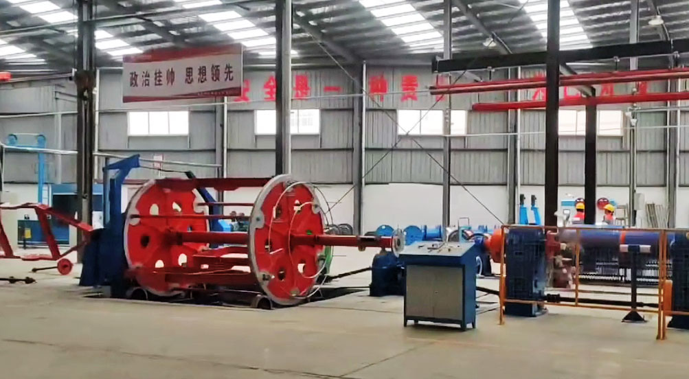 河南南街村電纜股份有限公司 成纜機CL1250-2+3型安裝現(xiàn)場