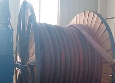 安裝在榆林市新華機電物資有限公司 煤礦用電纜收卷機MDL3150型一套