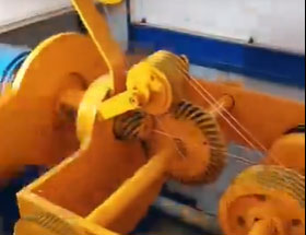 束絲機CS500型試機現(xiàn)場